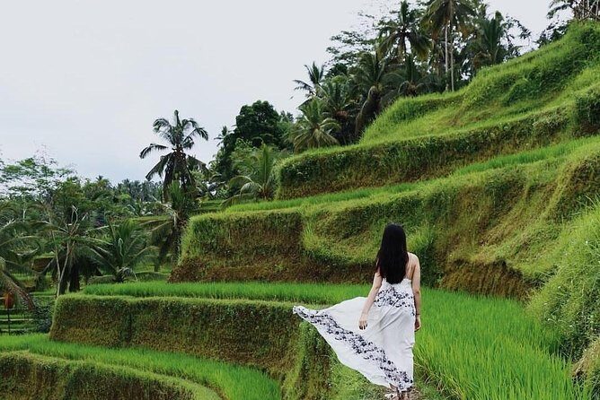 Floating Breakfast at Private jungle pool , Swing , Sunrise and Balinesse Spa - An In-Depth Look at the Bali Floating Breakfast Tour