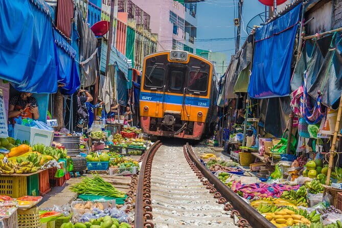 Floating Market & Train Market Half-Day Trip from Bangkok - The Itinerary in Detail: What You Can Expect