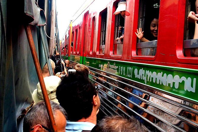 Floating & Railway Market and Coconut Farm Tour [Optional Luxury] - Final Thoughts: Who’s This Tour For?