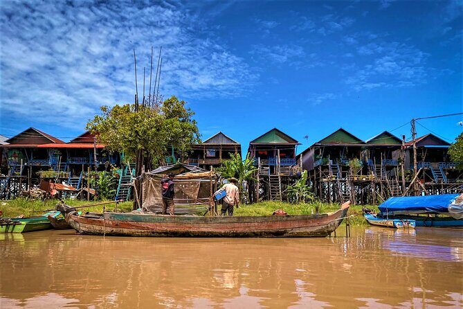 Floating Village-Mangrove Forest Private Tonle Sap Lake Boat Tour - An In-Depth Look at the Floating Village-Mangrove Forest Private Boat Tour