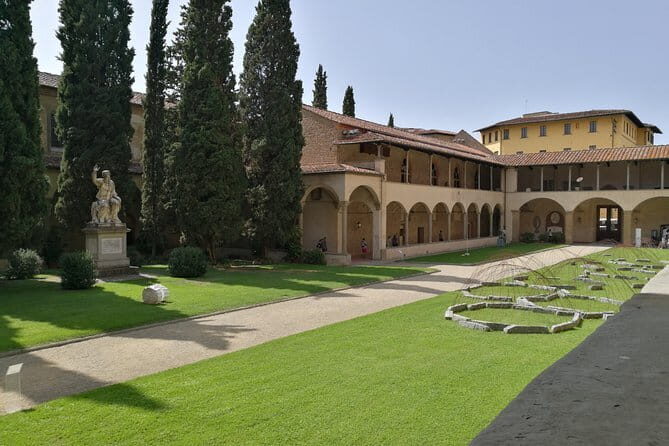 Florence: 1.5-hour Santa Croce guided experience - Practical Tips for Your Visit