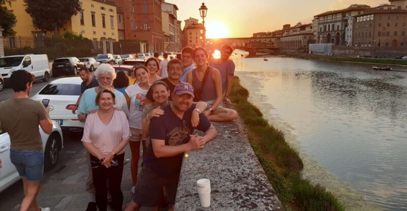 Florence at Night Bike Tour with Wine and Aperitivo Picnic - Key Points