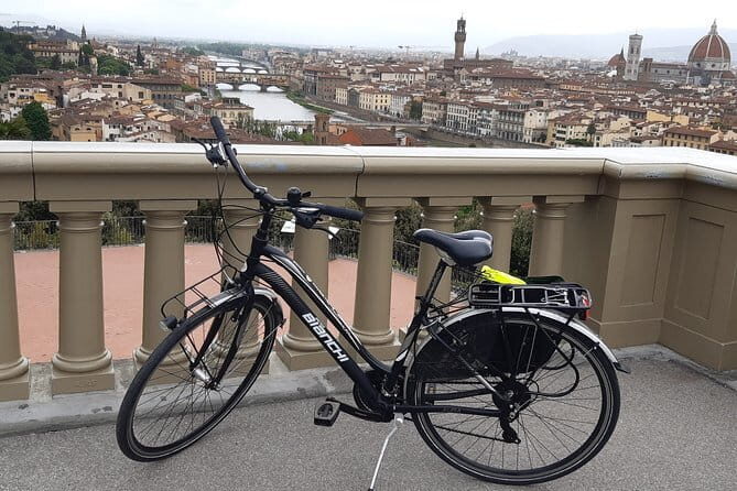Florence bike tour with Piazzale Michelangelo. - Starting with the Essentials: What the Tour Offers