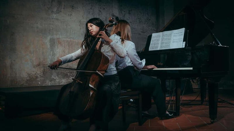 Florence: Cinematic Night at Santa Croce al Tempio - A Deep Dive into the Cinematic Night Experience