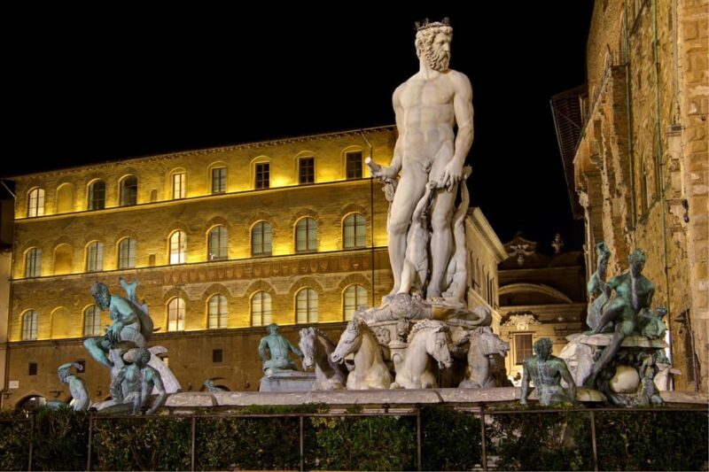 Florence: Dark Secrets & Scandals Evening Walking Tour - Key Points