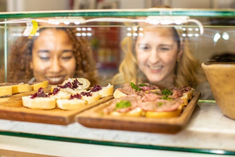 Florence: Grocery Market Food Tour and Tastings with a chef - Tasting the Best of Tuscan Delights