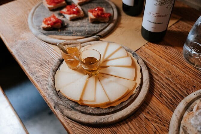 Florence Oltrarno Neighborhood Food & Wine Dine Around - Key Points