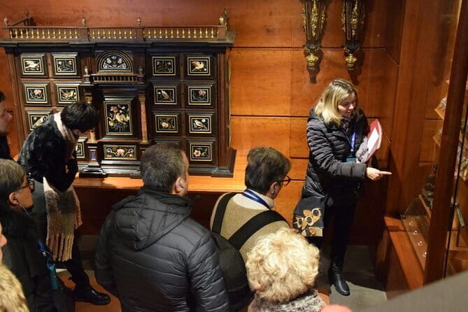 Florence Original Experience with a Native Guide - Authenticity and Guide Expertise