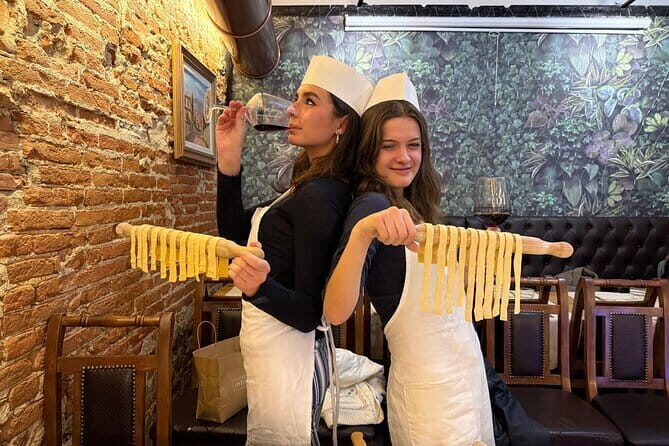Florence Pasta Cooking Class with Tiramisu and Unlimited Wine - Engaging Review of the Florence Pasta Cooking Class with Tiramisu and Unlimited Wine