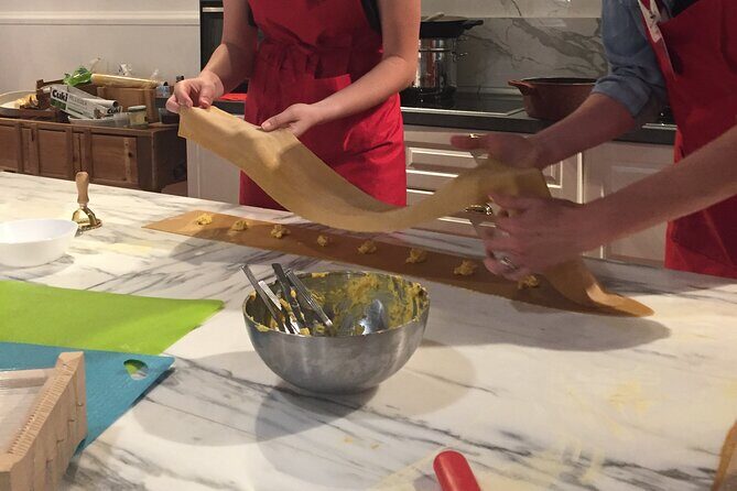 Florence Small-Group Pasta Class with Seasonal Ingredients - Key Points