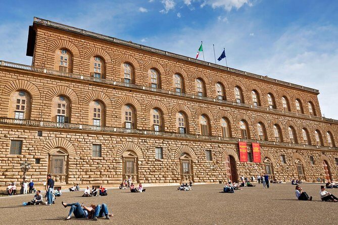 Florence: The curious Oltrarno, Self-Guided Audio tour - The Ponte alla Carraia