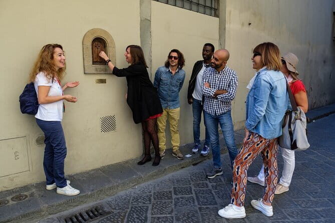 Florence Treasures and Tastes Walking Tour for Small Groups or Private - A Deep Dive into the Florence Treasures and Tastes Tour