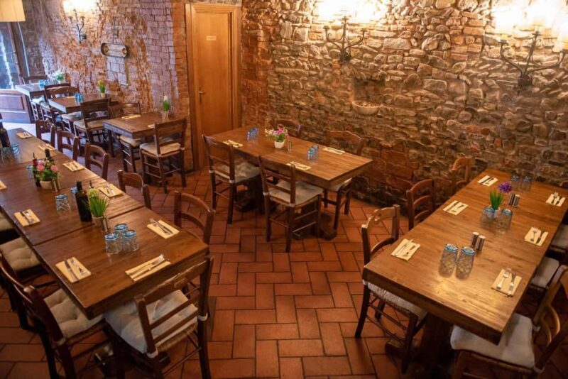 Florence: Typical Tuscan Lunch in the Heart of Florence - Location and Accessibility