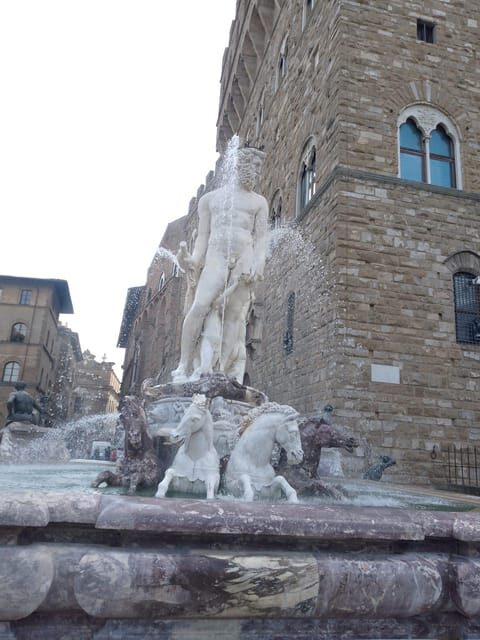 Florence Unveiled: The Rivalry of Leonardo and Michelangelo - Who will love this tour?