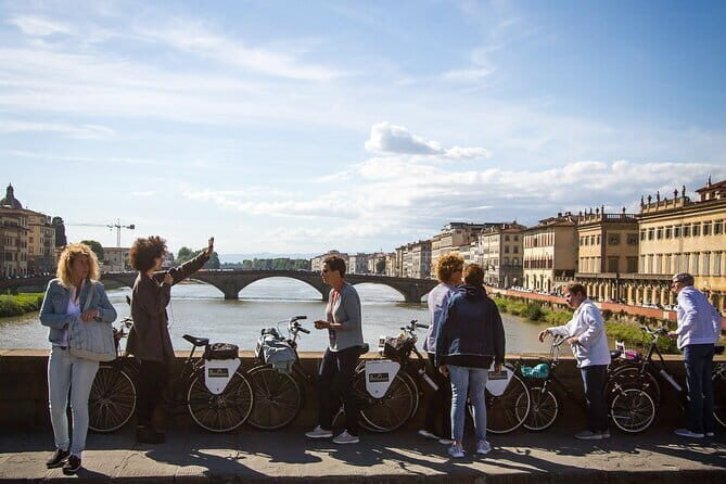 Florence Vintage Bike Tourguided, small group or private option - Discover Florence on Two Wheels: What to Expect