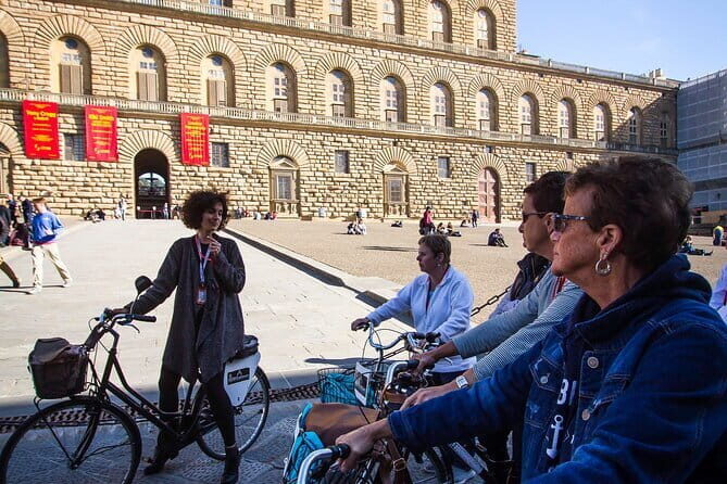 Florence Vintage Bike Tourguided, small group or private option - A Detailed Look at the Florence Vintage Bike Tour
