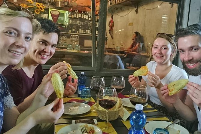 Florence Walking Food Tour With Secret Food Tours - The Atmosphere and Group Dynamics