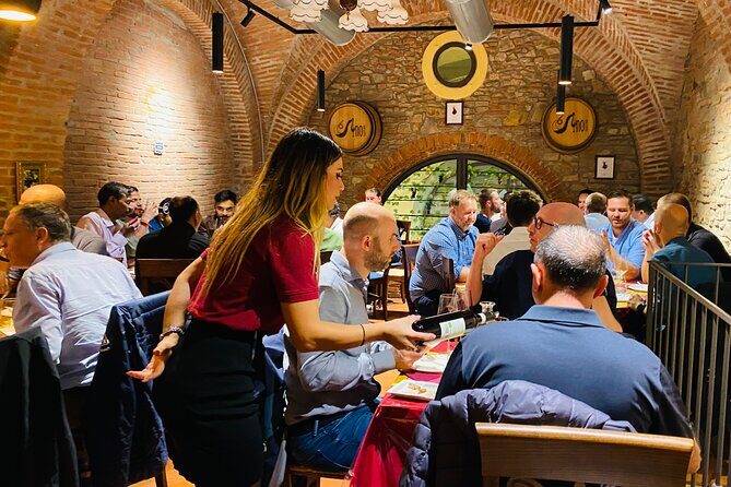 Florence Wine Tasting Experience with Three Types of Tuscan Wine - The Wines and Food Pairings: A Closer Look