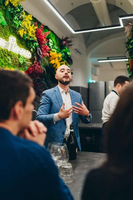 Florence:Italian Wine Tasting & pairing With Local Sommelier - The Experience in Detail