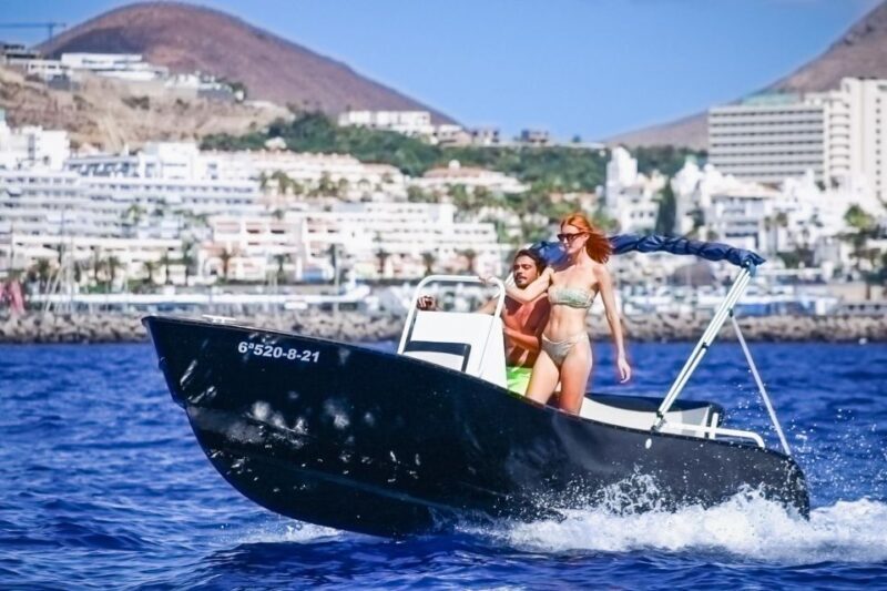 Flow into the ocean without license and discover Adeje - FAQs