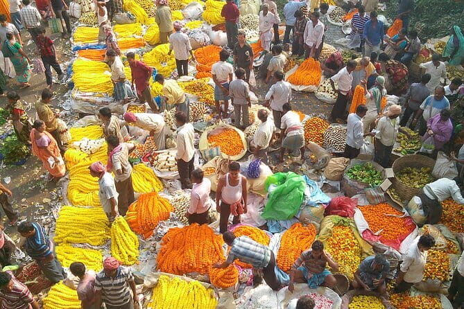 Flower Market Colors and Ganges Ghat Experience - Introduction to the Flower Market & Ganges Ghat Tour