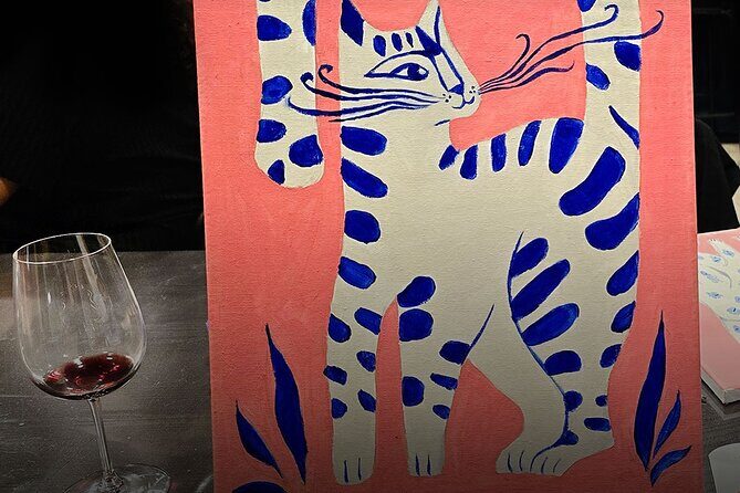 Fluorescent Painting Class with Wine in Barcelona - FAQ
