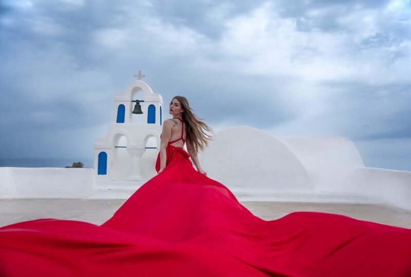 Flying Dress Photography in Oia, Santorini - Key Points