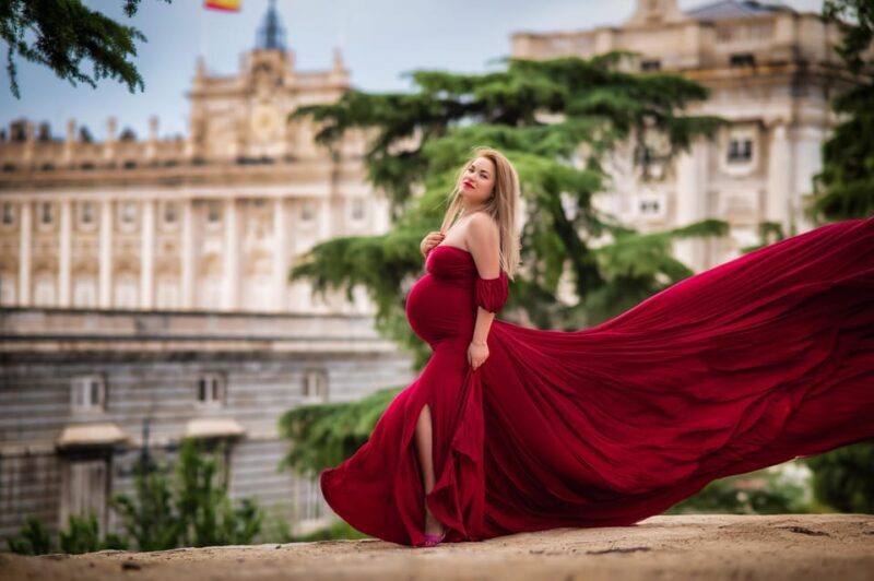 Flying Dress Photoshoot in Madrid - What to Expect from Your Flying Dress Photoshoot in Madrid