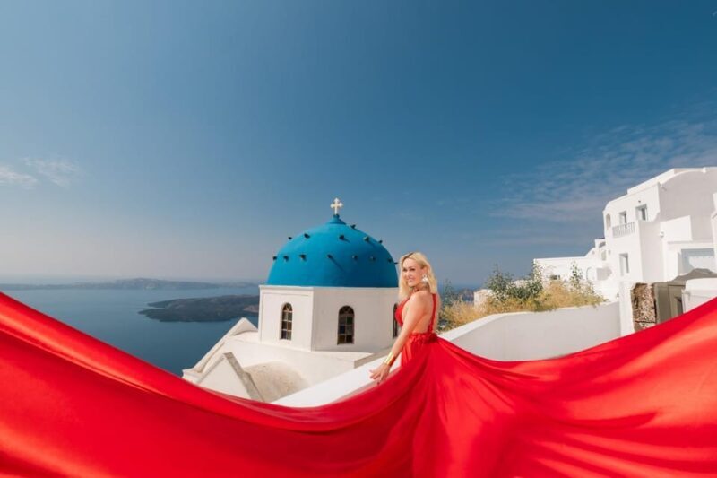 Flying dress Photoshoot in Santorini with Hotel Pickup - Key Points