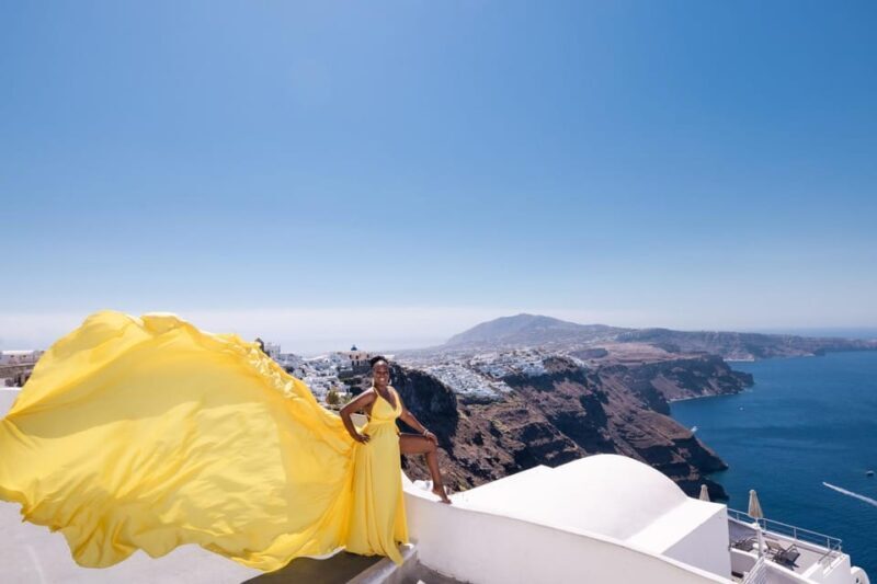 Flying dress Photoshoot in Santorini with Hotel Pickup - What to Expect from the Santorini Flying Dress Photoshoot