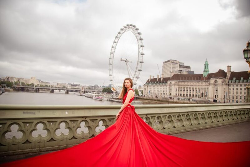 Flying dress professional photoshoot with pro photographer - Key Points