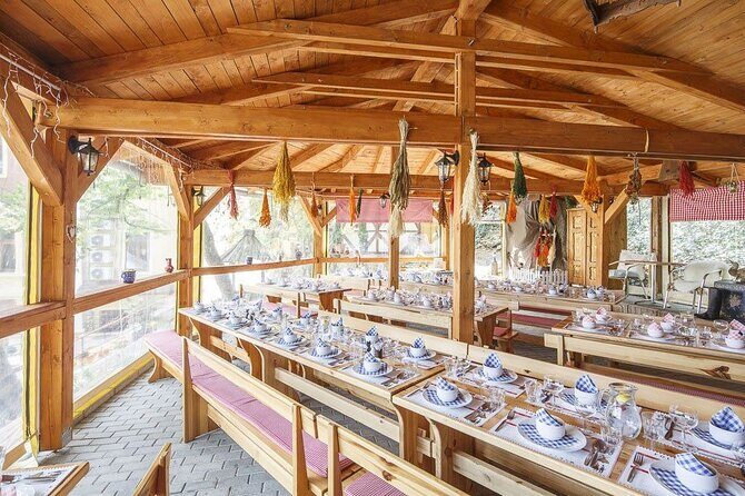 Folk Dinner Experience in Prague with Transportation - FAQ