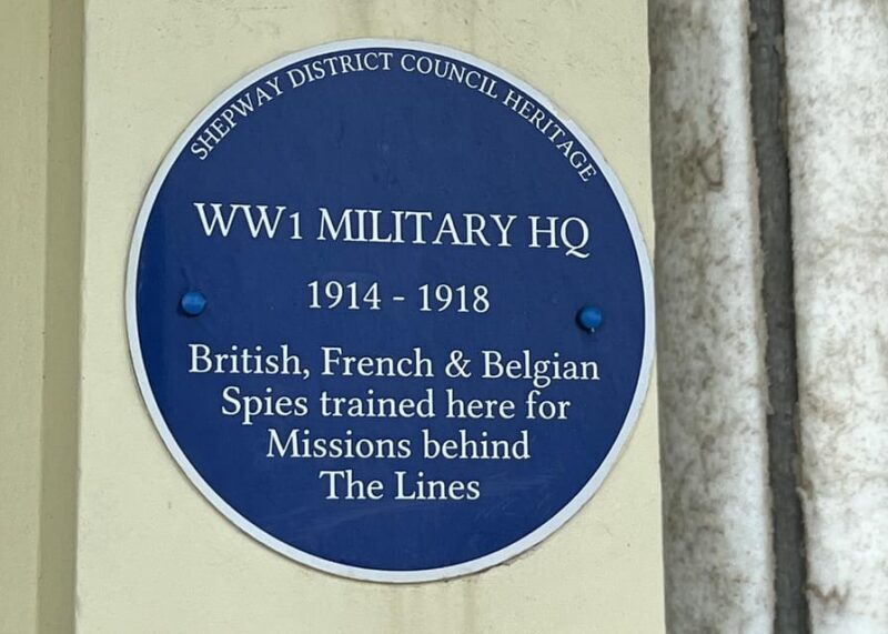 Folkestone: Private 2hr Walking Tour with a Blue Badge Guide - The Allure of Folkestone: A Coastal Gem with a Storied Past