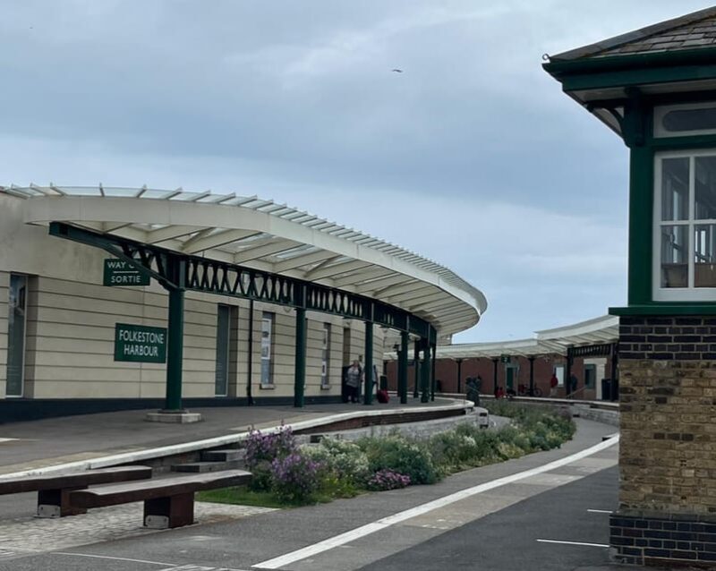 Folkestone: Private 2hr Walking Tour with a Blue Badge Guide - What to Expect During the Tour