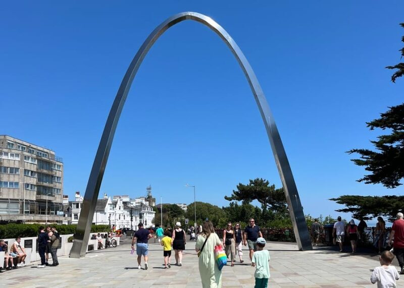 Folkestone: Private 2hr Walking Tour with a Blue Badge Guide - Price and Value Analysis