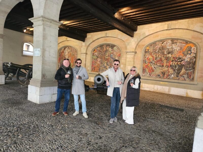 Fondue and wine private Tuk Tuk tour in Geneva - FAQ