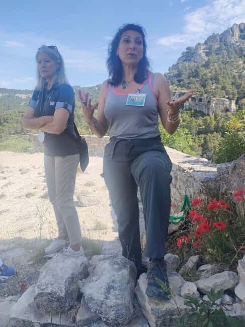 Fontaine-de-Vaucluse: Guided tour, the Mysteries of the Gouffre Open to all - Accessibility & Practical Tips