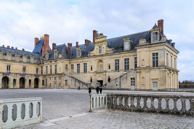 Fontainebleau Palace Half Day Trip from Paris - FAQ