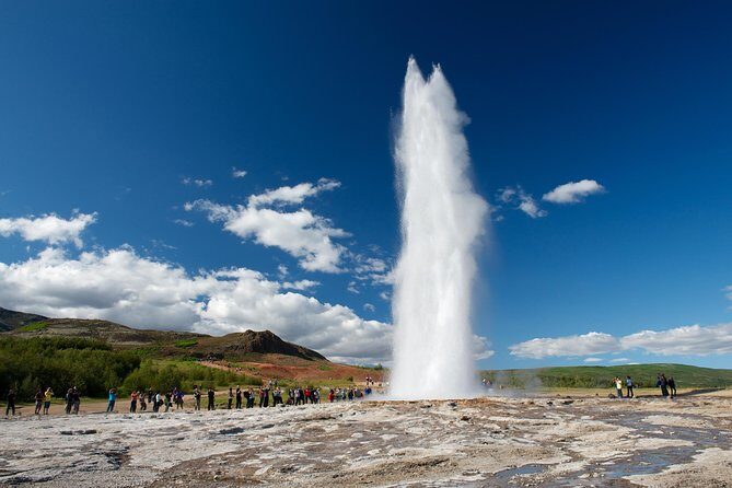 Fontana Geothermal Spa and Golden Circle Tour From Reykjavik - Who Should Consider This Tour?