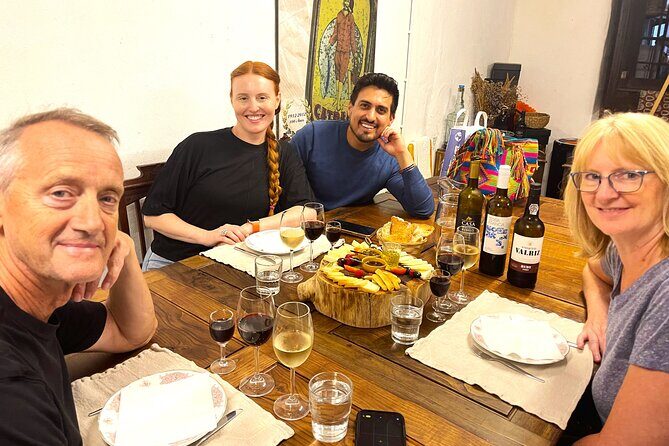 Food and Wine tasting tour in Porto of HIDDEN GEMS (Small Groups) - Key Points