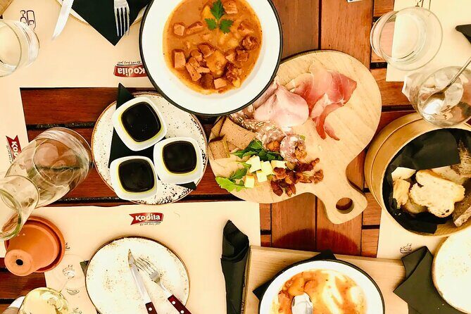 Food and Wine Tasting with a Sommelier - The Value of the Tour