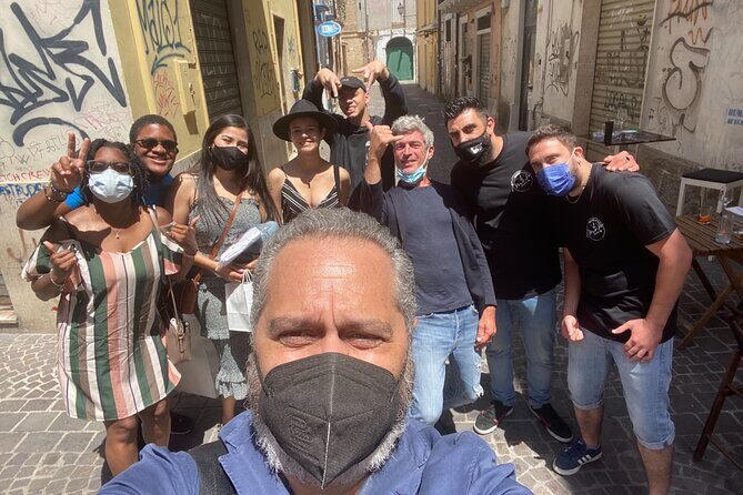 Food and wine tour of Pescara Vecchia on foot - Who Should Consider This Tour?