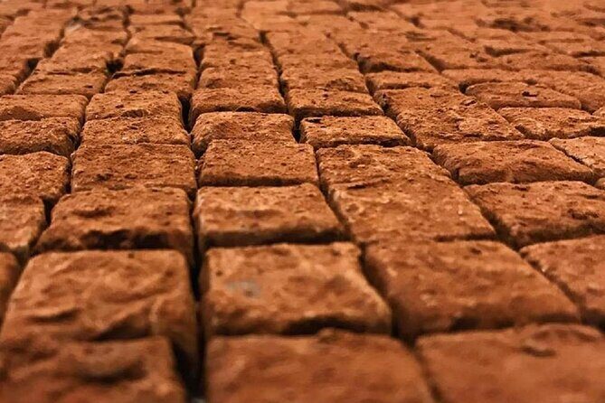 Food & History Tour in Bordeaux Old Town with Local Guide - A Deep Dive into the Bordeaux Food & History Experience