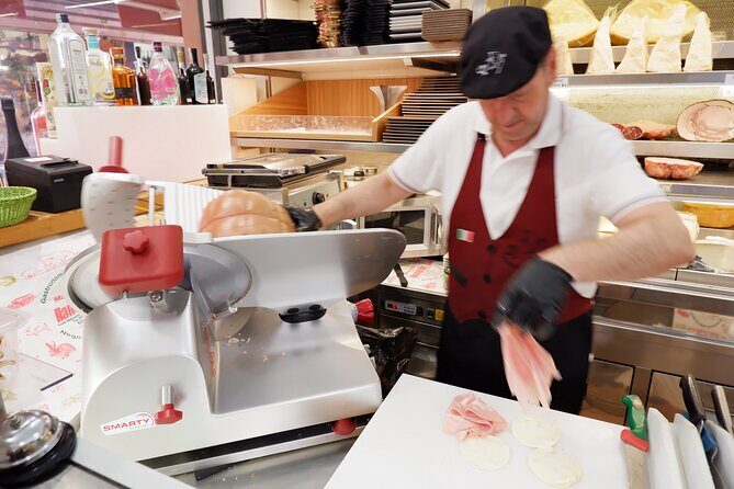 Food markets tour with a local! - The Sum Up