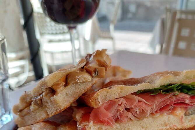 Foodie Full Lunch Tour Experience with a Local Sommelier in Pisa - Key Points