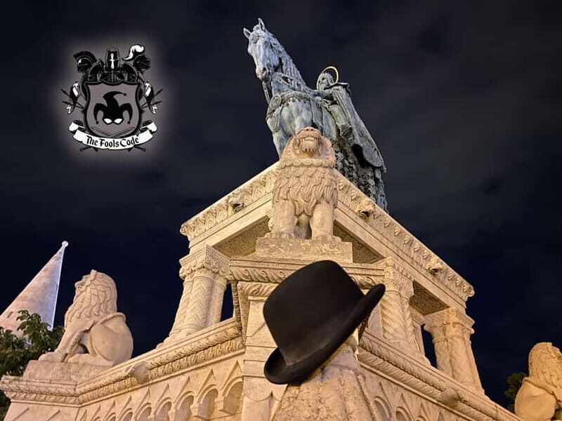 FoolsCode: EscapeRoom/Sightseeing tour with Actor Tourguide - Key Points