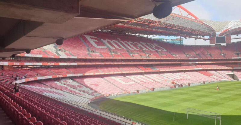 FOOTBALL LOVERS FULL DAY TOUR AT LISBON - Key Points