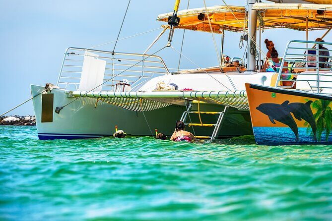 Footloose Catamaran Snorkel and Dolphin Watch Tour - FAQ