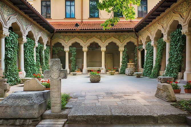 Footprints of Bucharest: History, Communism & Urban Tales - The Value Proposition