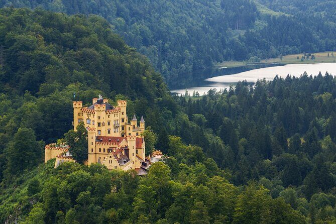 For Small-Groups: Private Neuschwanstein, Skip The Line & Meal - FAQ